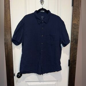 J. Crew Men's Navy Textured Short Sleeve Button-Down Shirt